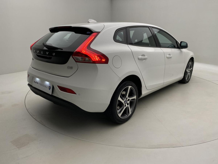 Volvo V40 D2 MOMENTUM AUT REZERVACE 2.0 d Momentum
