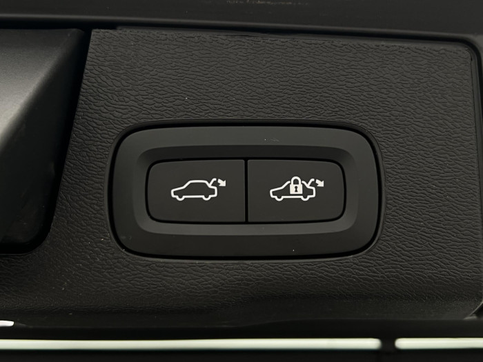 Volvo XC60 B5 AWD BLACK EDITION PLUS AUT