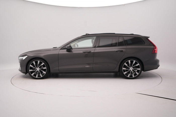 Volvo V60 B4 ULTIMATE DARK AUT