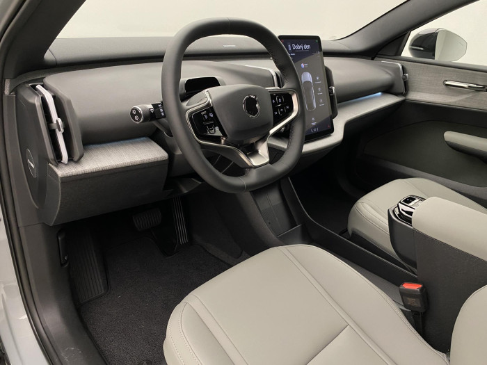 Volvo EX30 PURE ELECTRIC SINGLE PLUS