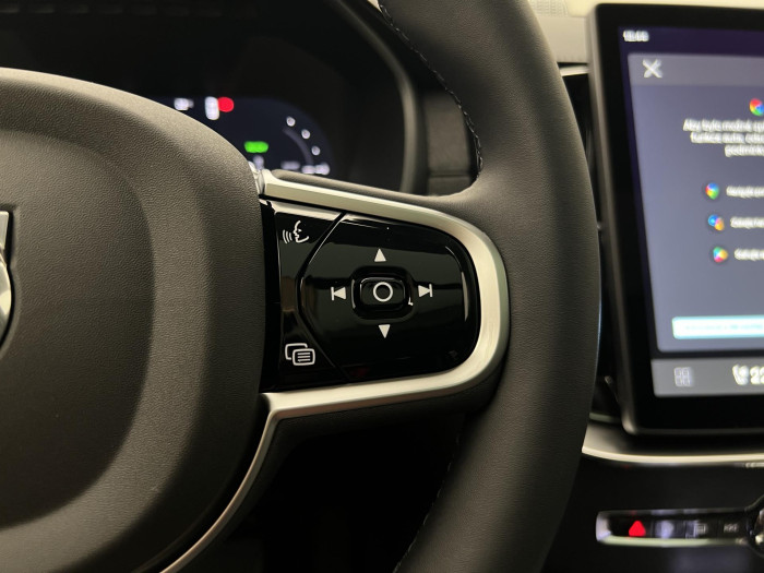 Volvo XC90 T8 AWD RECHARGE DARK ULTRA AUT