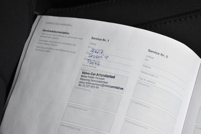 Volvo XC40 B4 AWD MOMENTUM REZERVACE 2.0 Momentum