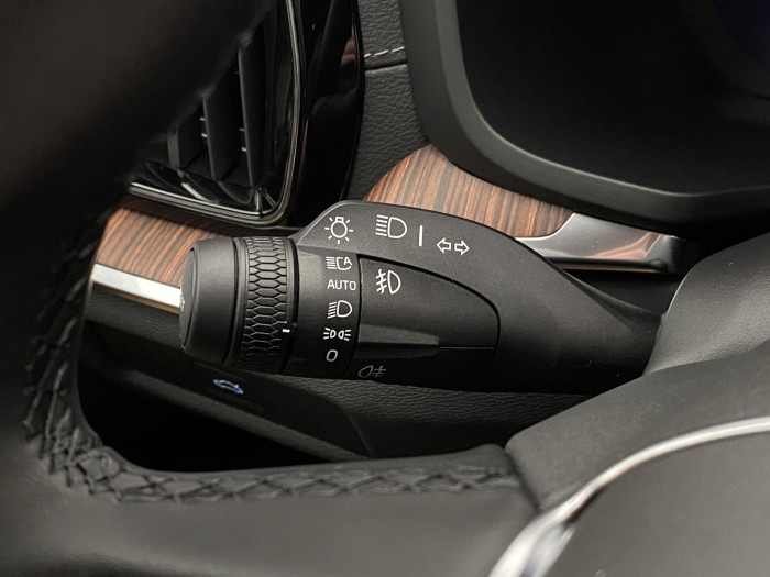 Volvo V60 B4 AUT DARK ULTRA