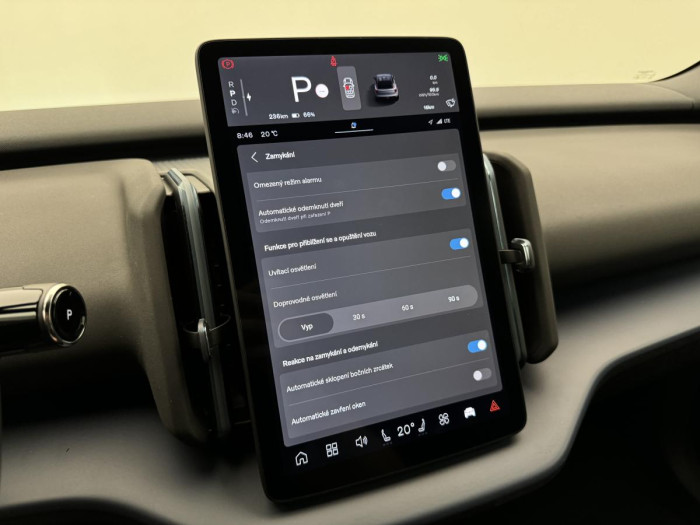 Volvo EX30 PURE ELECTRIC RECHAR. CORE RWD