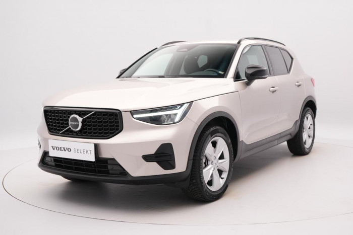 Volvo XC40 B3 DARK PLUS AUT CZ 1.maj.