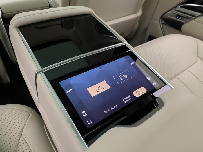 Land Rover Range Rover P530 AUTOBIOGRAPHY REZERVACE