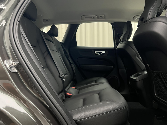 Volvo XC60 B4 AWD INSCRIPTION AUT 1.maj.