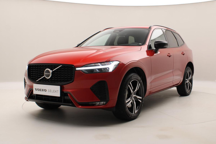 Volvo XC60 B5 AWD ULTIMATE REZERVACE