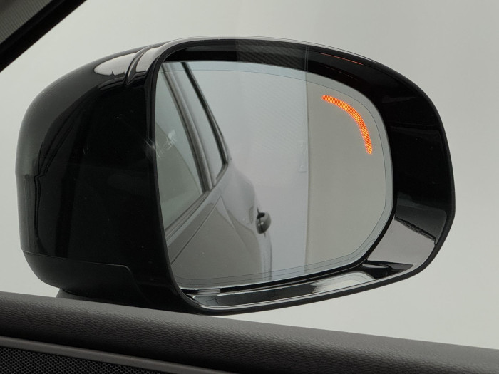 Volvo XC60 B5 AWD PLUS DARK AUT CZ 1.maj.