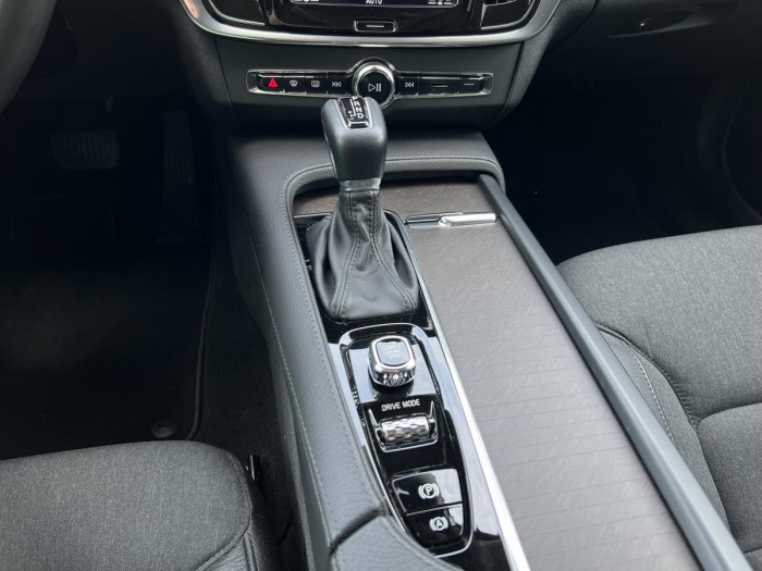 Volvo V90 CROSS COUNTRY D4 AWD Aut 1.maj 2.0 d