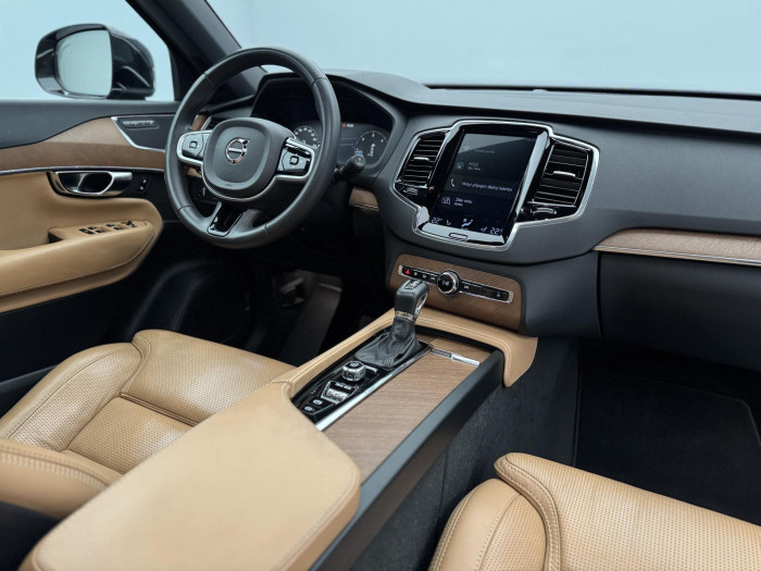 Volvo XC90 D5 AWD INSCRIPTION  CZ 1.maj 2.0 d