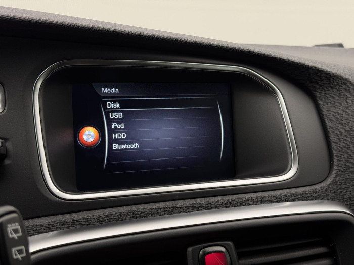 Volvo V40 T3 R-DESIGN AUT