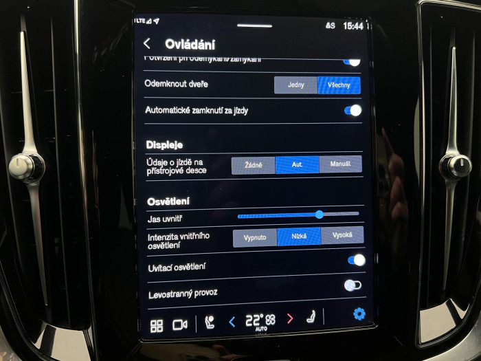 Volvo V60 CC B4 AWD PLUS AUT 1.maj.