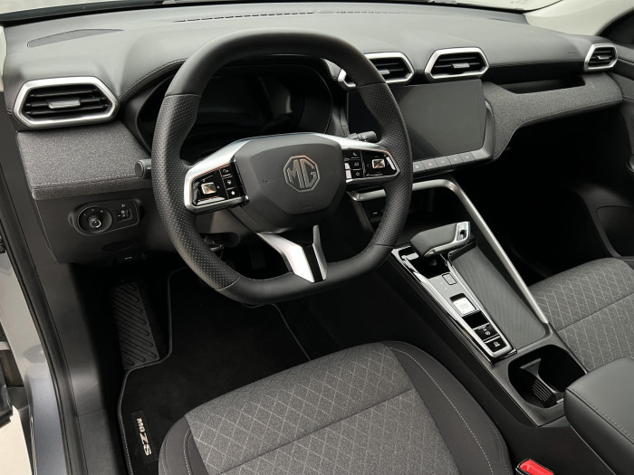 MG ZS 1.5 EMOTION HYBRID+ AUT CZ
