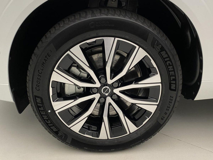 Volvo XC60 B4 AWD AUT DARK PLUS 2.0 Plus
