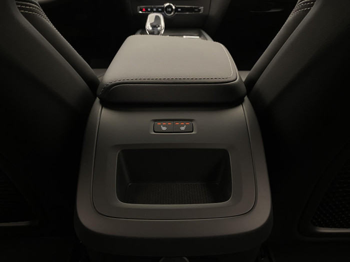 Volvo V60 B4 AUT DARK PLUS