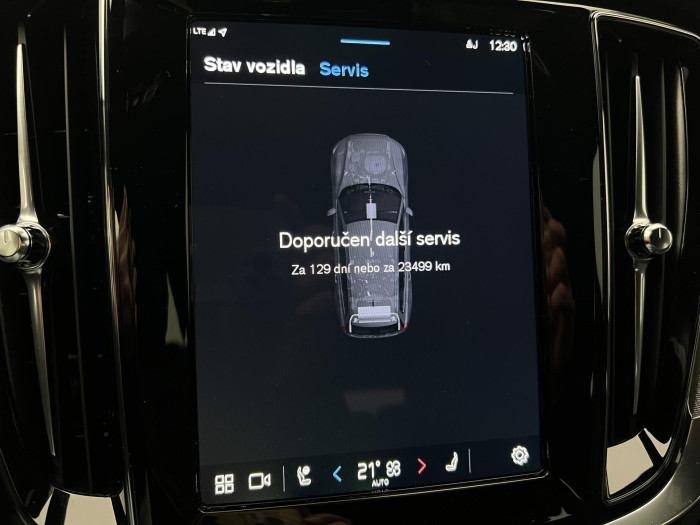 Volvo V60 B4 PLUS DARK AUT 1.maj.