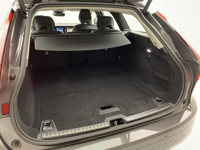 Volvo V90 B4 AWD AUT CROSS COUNTRY PLUS 2.0 Plus
