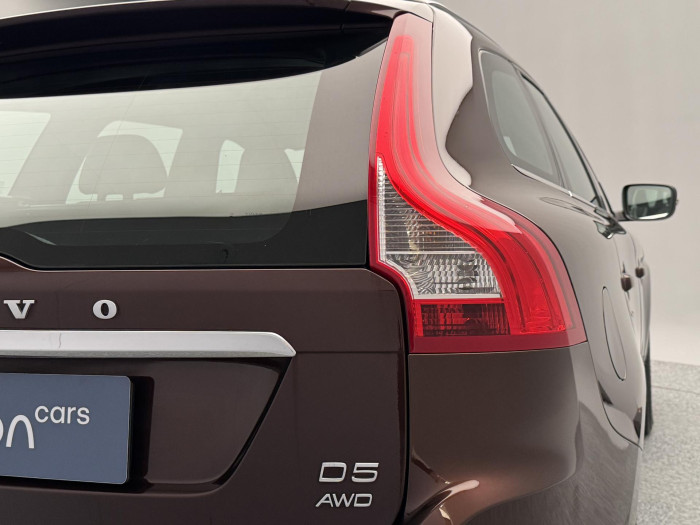 Volvo XC60 D5 AWD SUMMUM CZ 2.4 d Summum