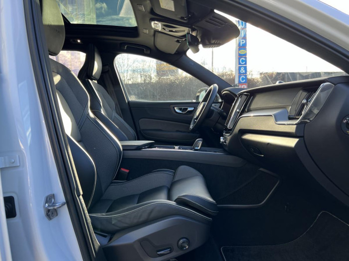 Volvo XC60 T8 AWD R-DESIGN Aut 1.maj.