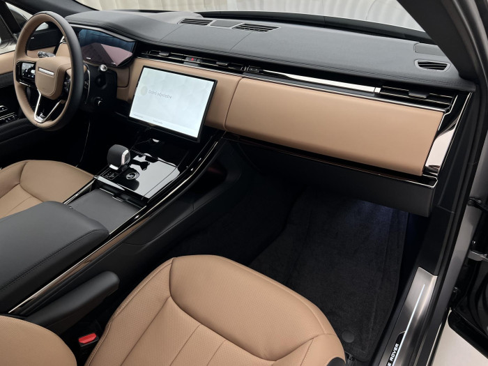 Land Rover Range Rover Sport D300 DYNAMIC SE REZERVACE 3.0 d Dynamic SE