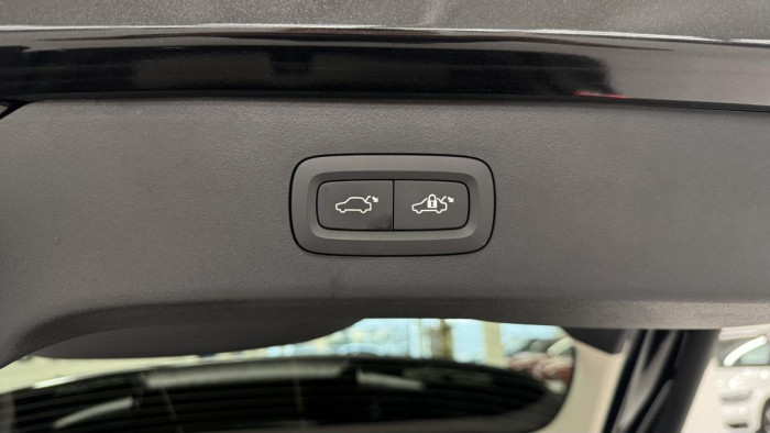 Lynk & Co 01 PHEV DCT AUT 1. maj.