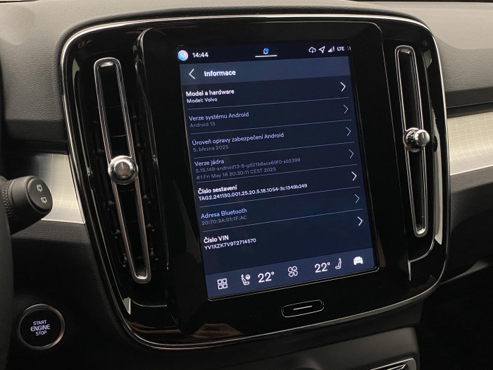 Volvo XC40 B3 AUT DARK PLUS