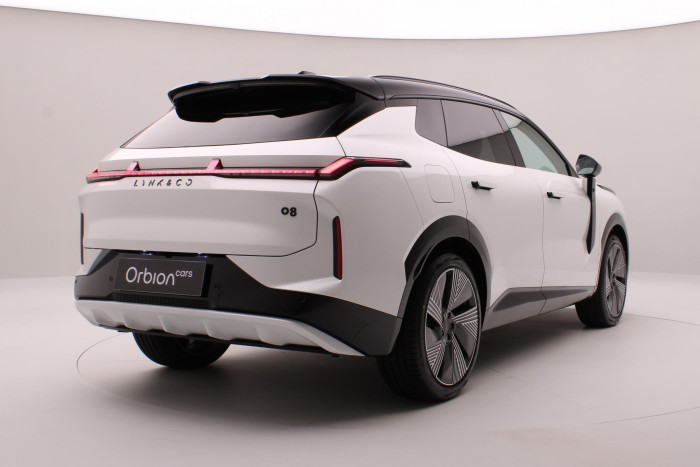 Lynk & Co 08 MORE PHEV