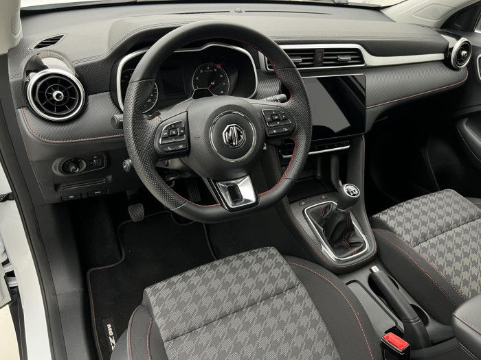 MG ZS 1.5 ESSENTIAL PLUS CZ 1.maj.