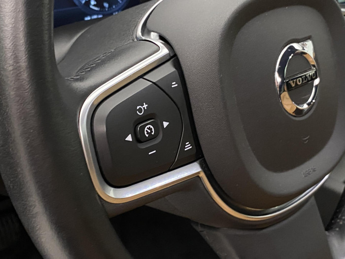 Volvo XC60 T5 AWD MOMENTUM AUT 2.0 Momentum