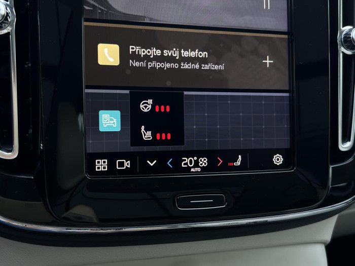 Volvo XC40 B4 AWD DARK ULTIMATE Aut 1.maj