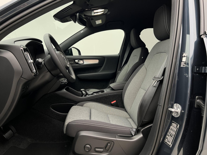 Volvo XC40 B3 AUT DARK PLUS
