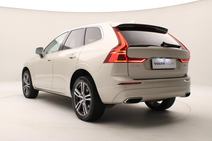 Volvo XC60 T8 AWD INSCRIPTION REZERVACE