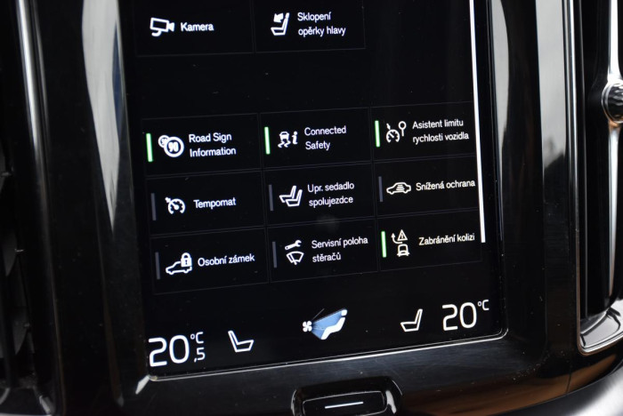 Volvo XC60 D4 AWD MOMENTUM REZERVACE 2.0 d Momentum