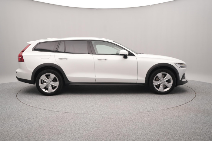 Volvo V60 CC B4 AWD MOMENTUM AUT 2.0 CC CC Momentum