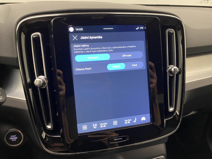 Volvo XC40 B3 AUT DARK PLUS