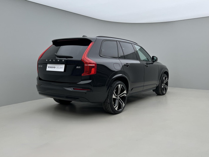 Volvo XC90 B5 AWD DARK ULTIMATE 7MÍSTNÁ