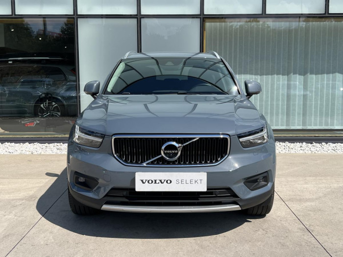 Volvo XC40 B4 AWD MOMENTUM Aut REZERVACE 2.0 Momentum