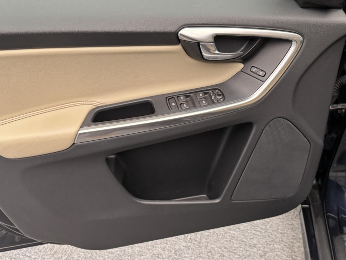 Volvo XC60 D4 AWD CLASSIC 2.4 d Classic Classic