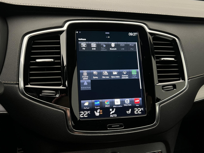 Volvo XC90 B5 AWD R-DESIGN 7MÍSTNÁ AUT CZ