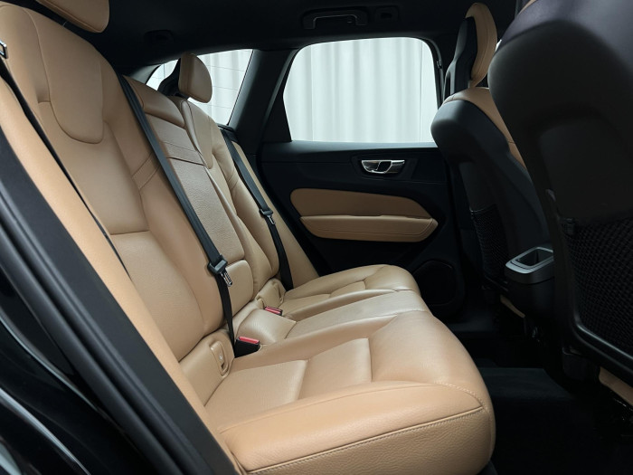 Volvo XC60 D4 AWD INSCRIPTION AUT CZ 2.0 d