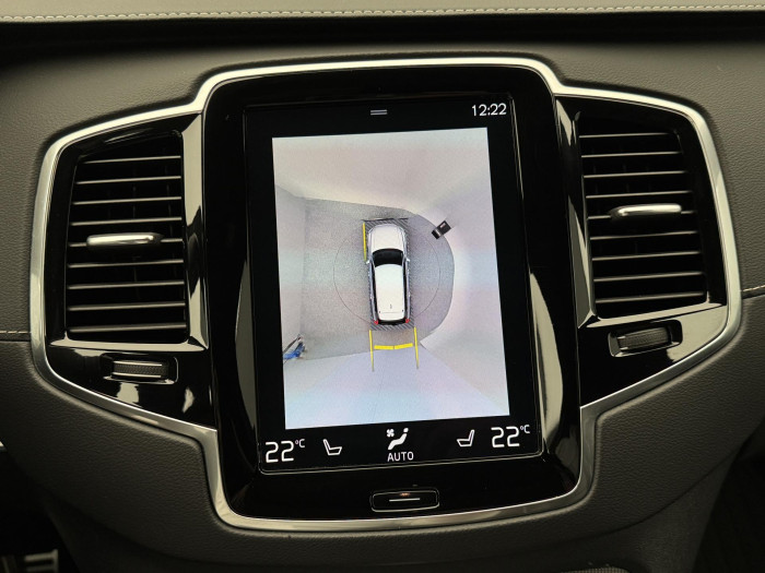 Volvo XC90 B5 AWD R-Design AUT REZERVACE