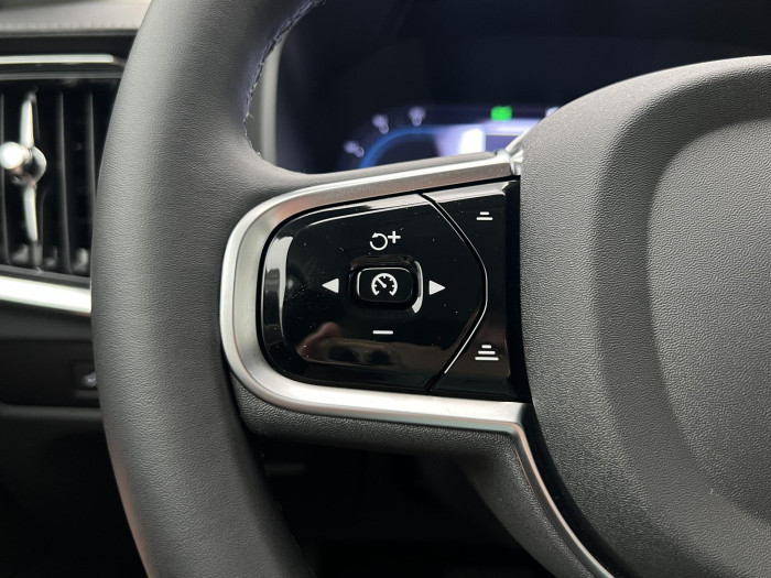 Volvo V90 CC B4 AWD PLUS AUT