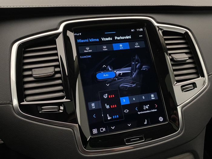 Volvo XC90 B5 AWD PLUS BRIGHT REZERVACE