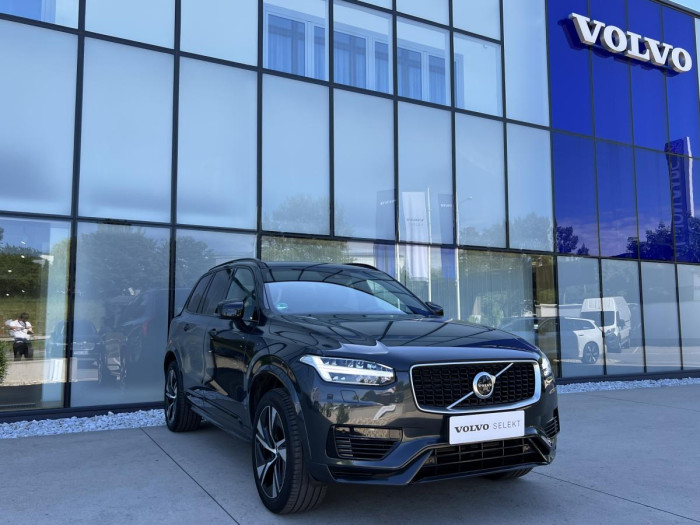 Volvo XC90 T8 AWD R-DESIGN 7MÍSTNÁ Aut