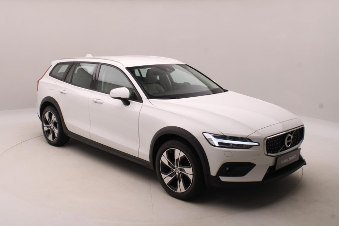Volvo V60 CC D4 AWD MOMENTUM AUT CZ 2.0 d CC CC Momentum