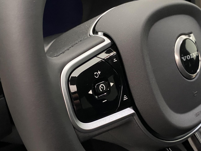 Volvo XC60 B5 AWD AUT DARK PLUS