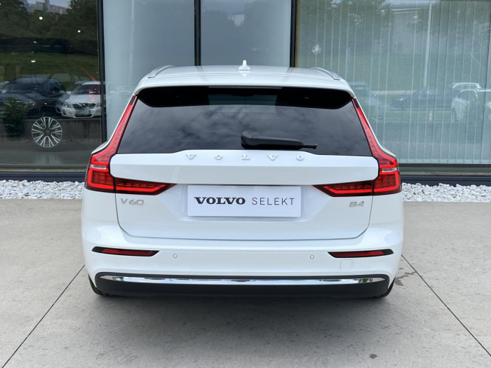 Volvo V60 B4 PLUS BRIGHT Aut 1.maj.