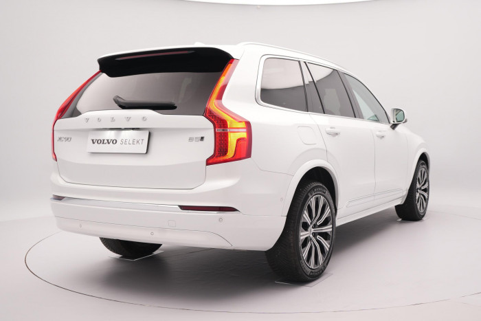 Volvo XC90 B5 AWD PLUS BRIGHT REZERVACE