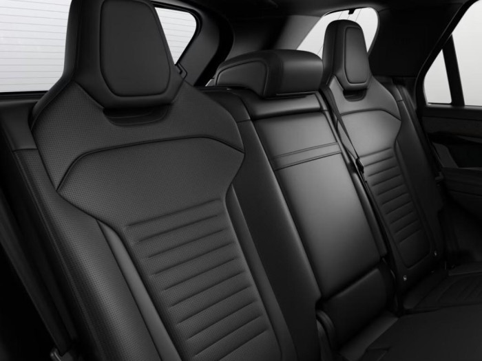 Land Rover Range Rover Sport P635 SV BLACK AWD AUT